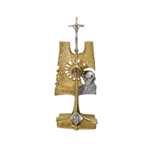 Relikwiarz św. Jana Pawła II – złocony, z krzyżem i wizerunkiem papieża, dekoracyjny