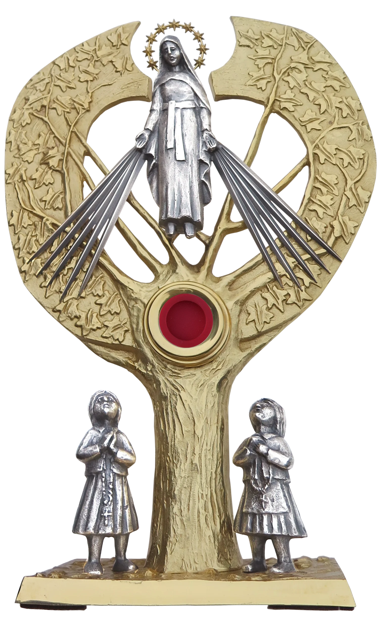 Relikwiarz inspirowany objawieniami maryjnymi w Gietrzwałdzie (1877), z postacią Matki Bożej oraz wizjonerkami – Justyną Szafryńską i Barbarą Samulowską.